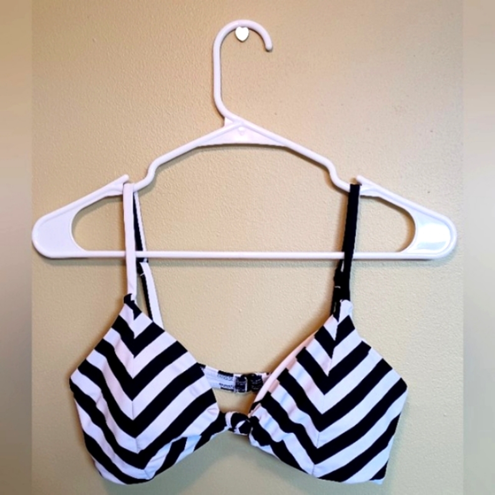 Black White Striped Bikini Top No Boundaries Beetlejuice